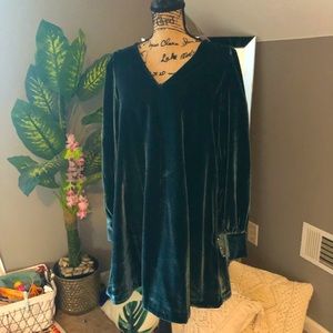 Very cute velvet baby doll dress.